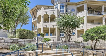 Puerto Azul - The Island at Lake Travis