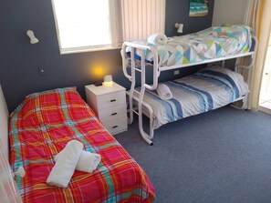 2 Schlafzimmer, Bügeleisen/Bügelbrett, kostenloses WLAN, Bettwäsche