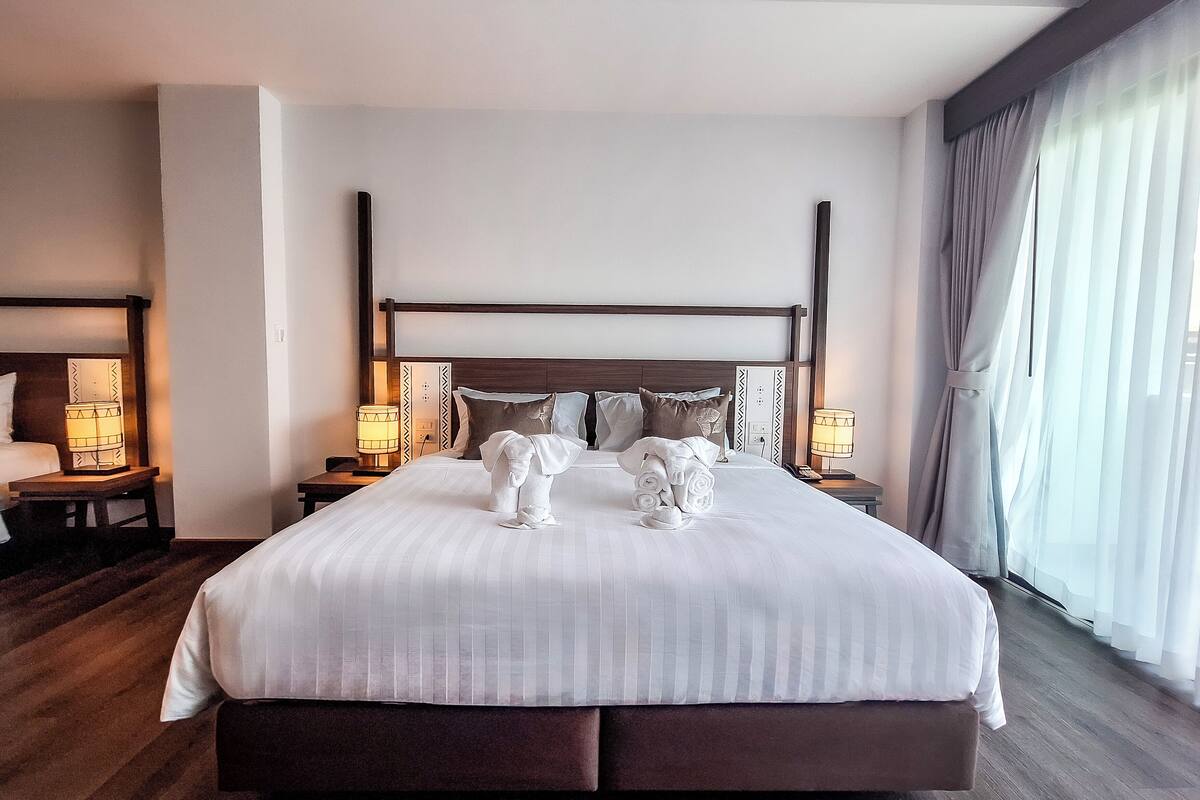 1 bedroom, minibar, in-room safe, desk