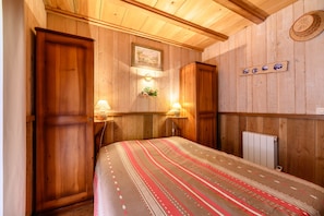 3 habitaciones, tabla de planchar con plancha y wifi gratis