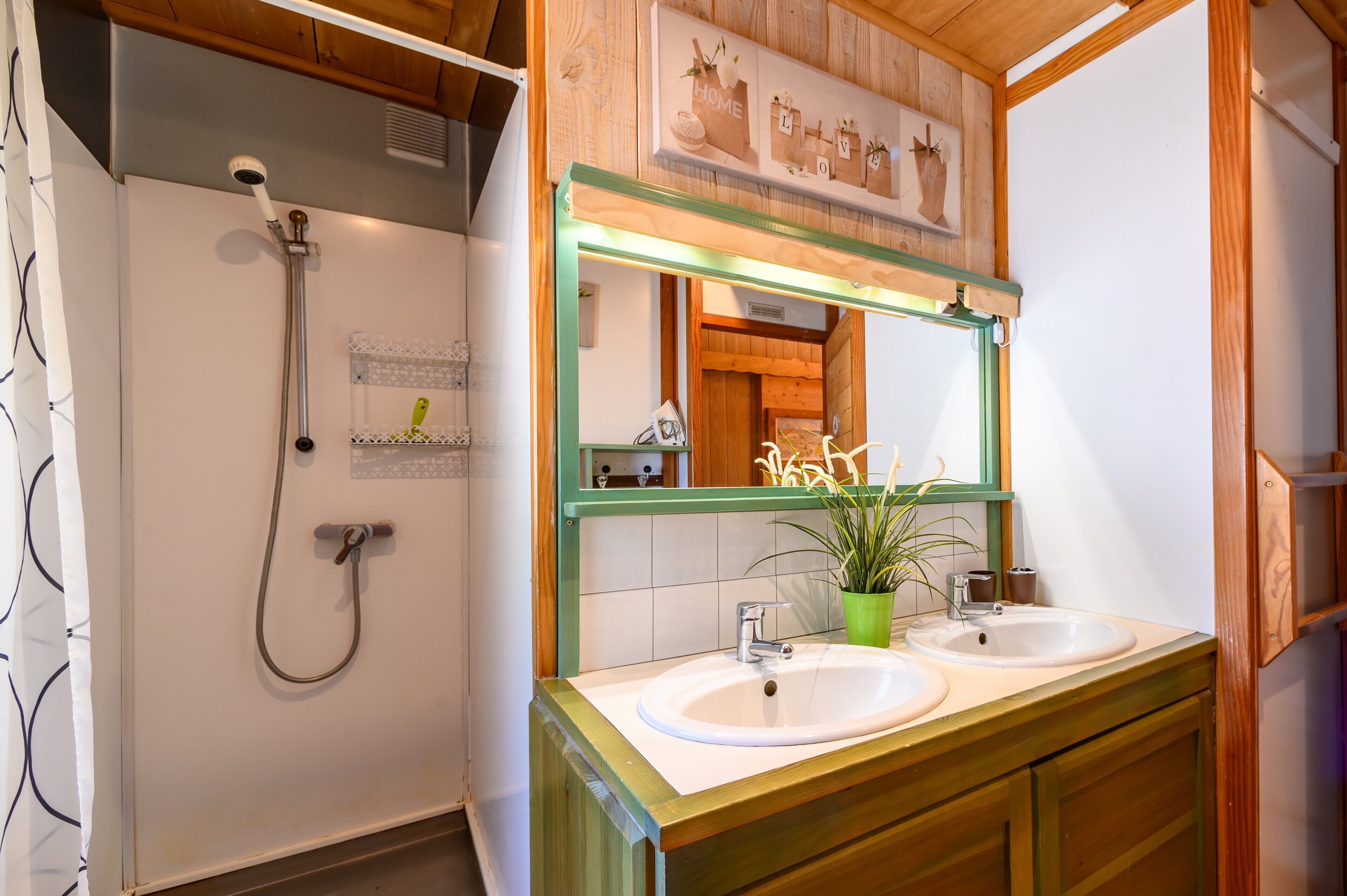 Een douche, een haardroger