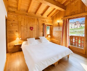 4 Schlafzimmer, Bügeleisen/Bügelbrett, kostenloses WLAN
