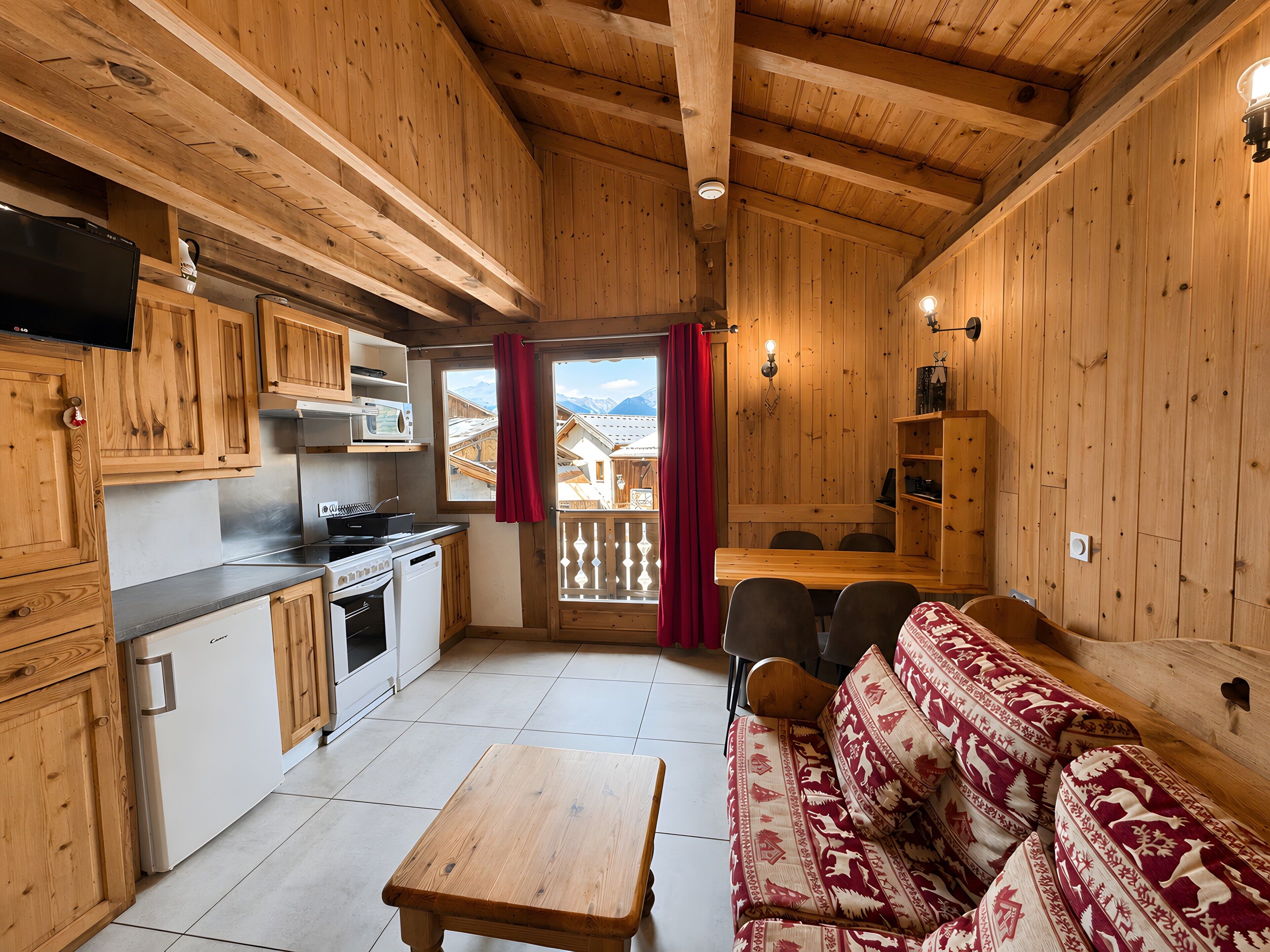 TV, fireplace, DVD player, table tennis