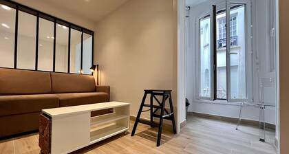 Appartement lumineux 2 pièces, cœur de Saint-Jean-de-Luz, proche plage et commerces, avec WIFI