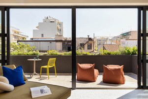 Penthouse with Terrace & Acropolis view | Terasz/udvar