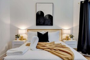 5 dormitorios, tabla de planchar con plancha, cuna de viaje y wifi