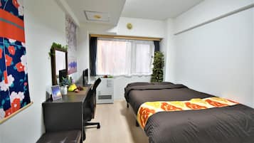 1 bedroom, desk, free WiFi, bed sheets