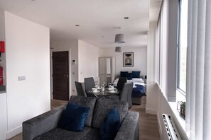 TV, offices - Smart Studio Stay Zeni Alexandra Rise Manchester (Manchester)