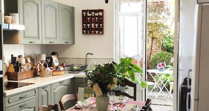 Maison familiale avec jardin, proche de CompiÚgne, Beauvais et Chantilly, idéale pour 6 pers.