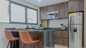 Gambar tidak terklasifikasi, 3 dari 45, tombol