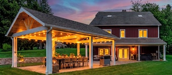 Private Estate | Sleeps 35 | 9 Bed 9.5 Bath | 2 Homes | Theater | Pond | Sport Court | Hot Tub | Sauna