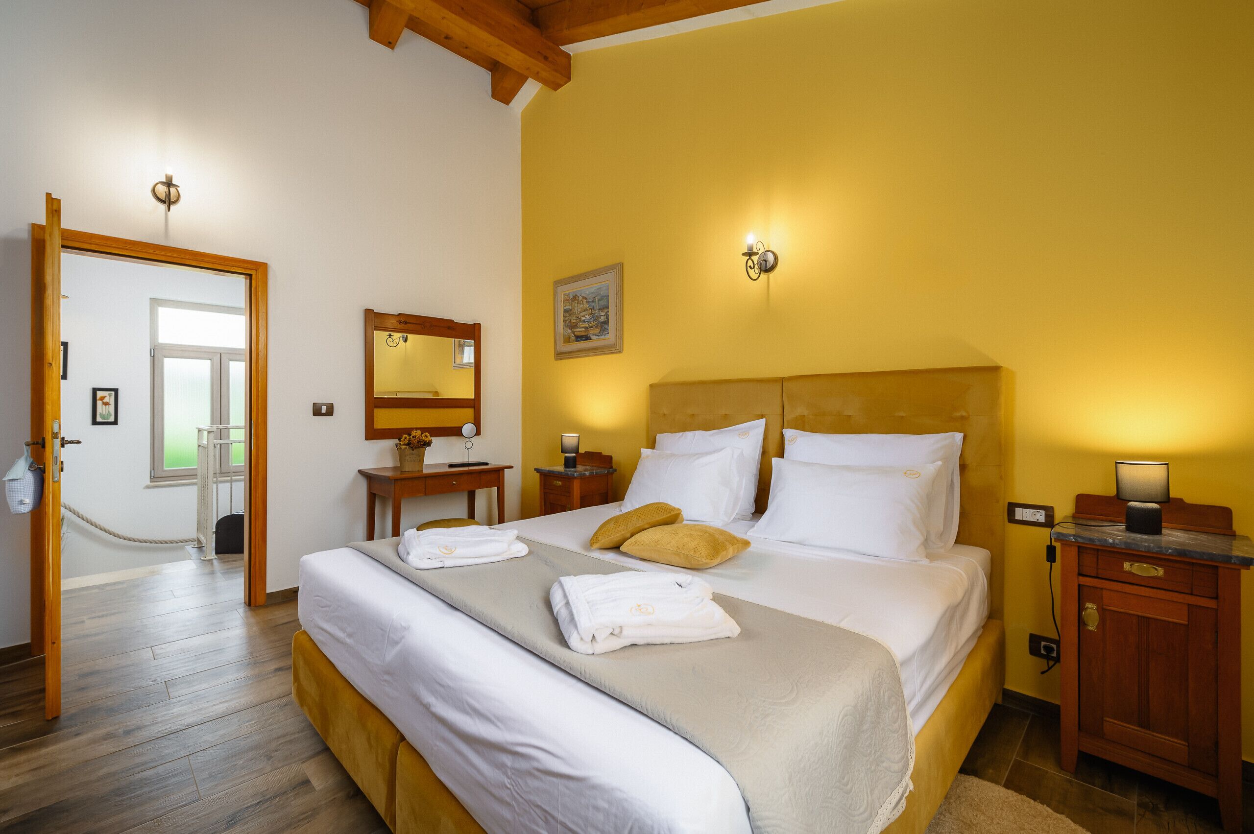 4 chambres, fer et planche à repasser, Wi-Fi gratuit, draps fournis