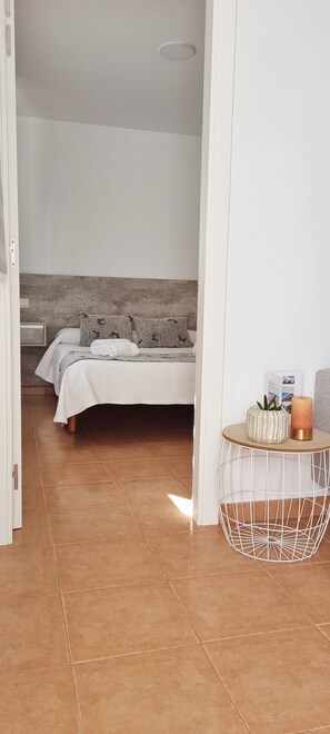 1 bedroom, iron/ironing board, bed sheets - Apartamento Estudio en Noalla, Sanxenxo (Noalla)