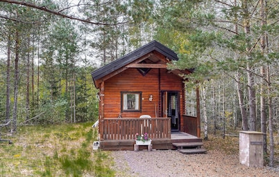 Beautiful home in Nybro with WiFi