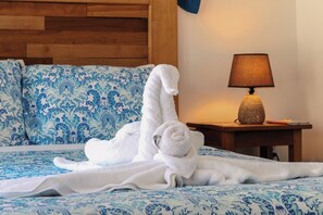 WiFi - "EagleRay" Beachfront Cabin @ NorthBeachRetreat (San Pedro Town)