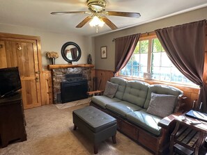 Living area - Cowboy Cabin Red River NM (Red River)