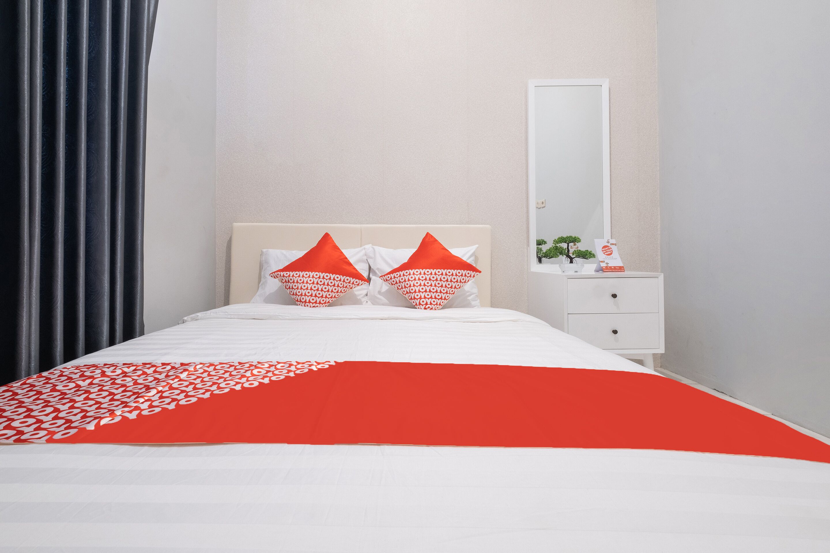 Deluxe Double Room | Laptop workspace, free WiFi, bed sheets