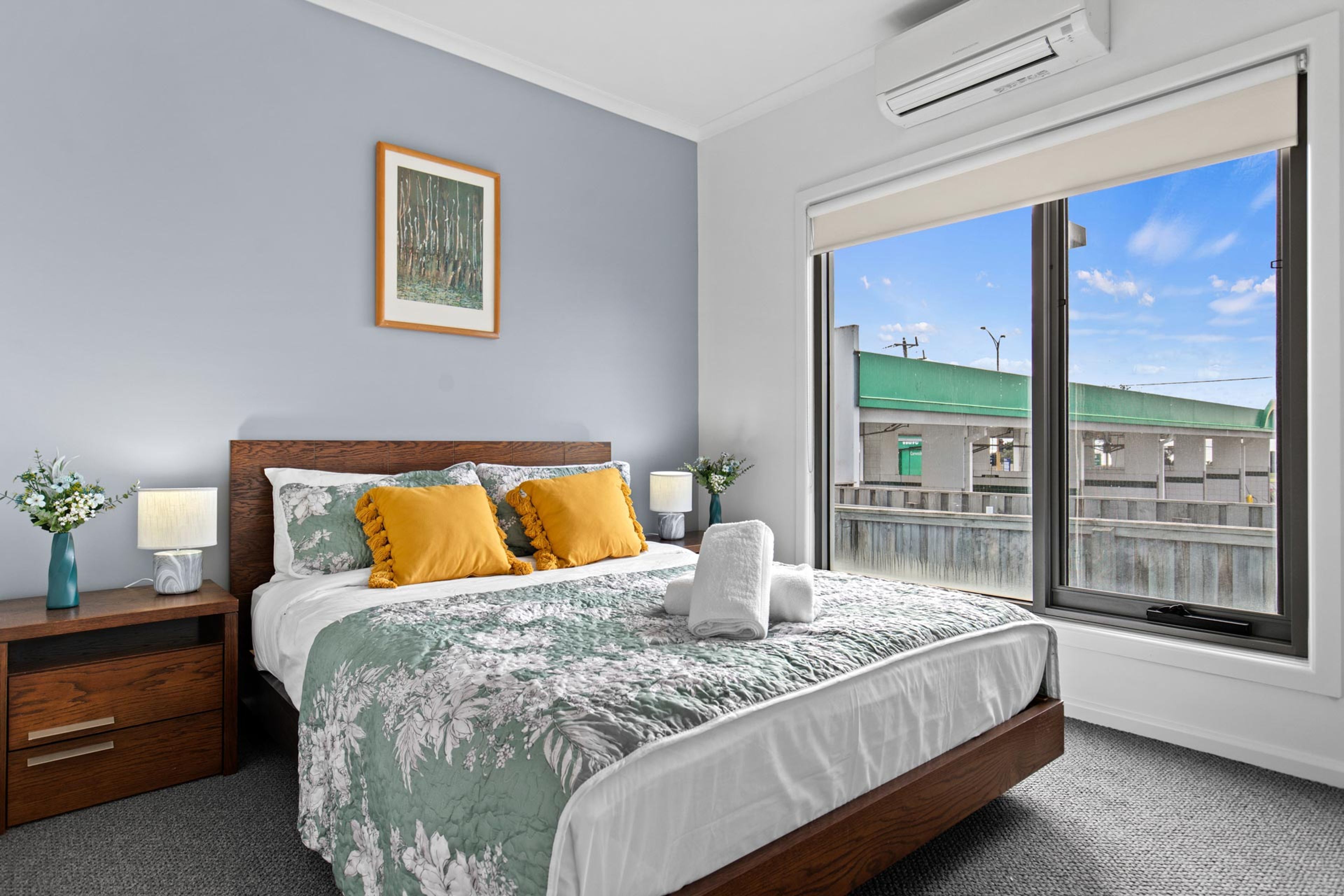 7 bedrooms, iron/ironing board, WiFi, bed sheets