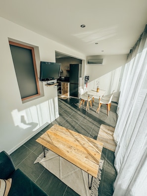 Interior - Beach House Clim, 100m Plage, sur le Port. Paisible et Calme (Frontignan)