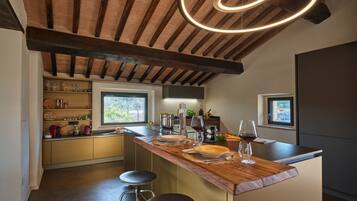 Kühlschrank, Ofen, Herdplatte, Geschirrspüler