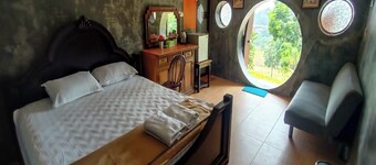 Capital O 3359 Pondok Wisata Jaden Trawas Mojokerto