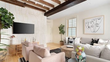 Televisión, oficina