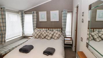 3 habitaciones, decoración personalizada y muebles diferentes