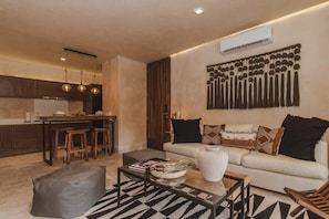 TV, offices - 2BR Penthouse Private Pool & in LOSANTOS (Tulum)
