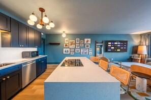 Interior - 2206 · 2 Bedroom &Balcony -2Min Walk->Beach- Free Parking (Clearwater)