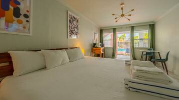 1 bedroom, desk, iron/ironing board, WiFi