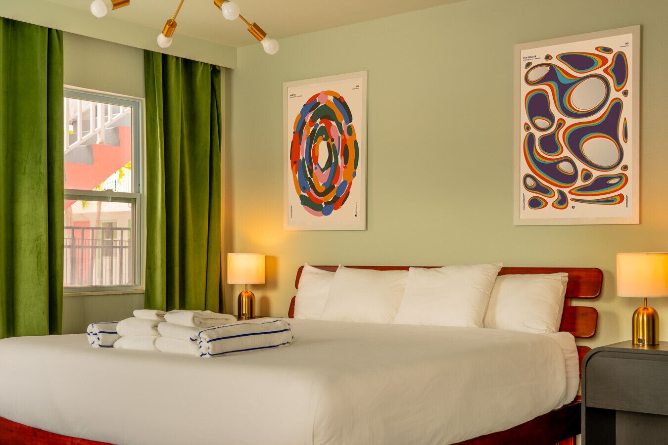 1 bedroom, desk, iron/ironing board, WiFi