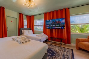 1 habitación, escritorio, tabla de planchar con plancha y wifi