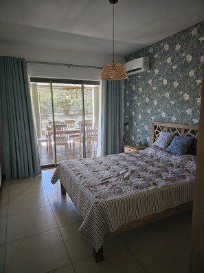 3 bedrooms, WiFi, bed sheets - Private Secured 3+1 Bedroom Villa (Grand Baie)