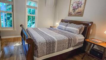 1 soverom, strykejern/-brett, wi-fi og sengetøy