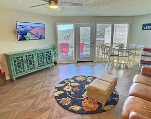 Télévision, cheminée