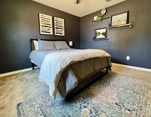 3 Schlafzimmer, Bügeleisen/Bügelbrett, WLAN, Bettwäsche