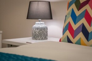 3 Schlafzimmer, Schreibtisch, Bügeleisen/Bügelbrett, Reisekinderbett