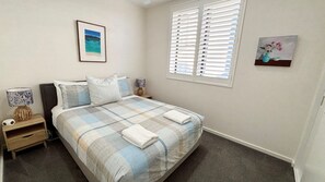 3 bedrooms, WiFi, bed sheets - Aurora on Gregory Apartment (South West Rocks)