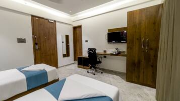 Deluxe Twin Room | Free WiFi, bed sheets