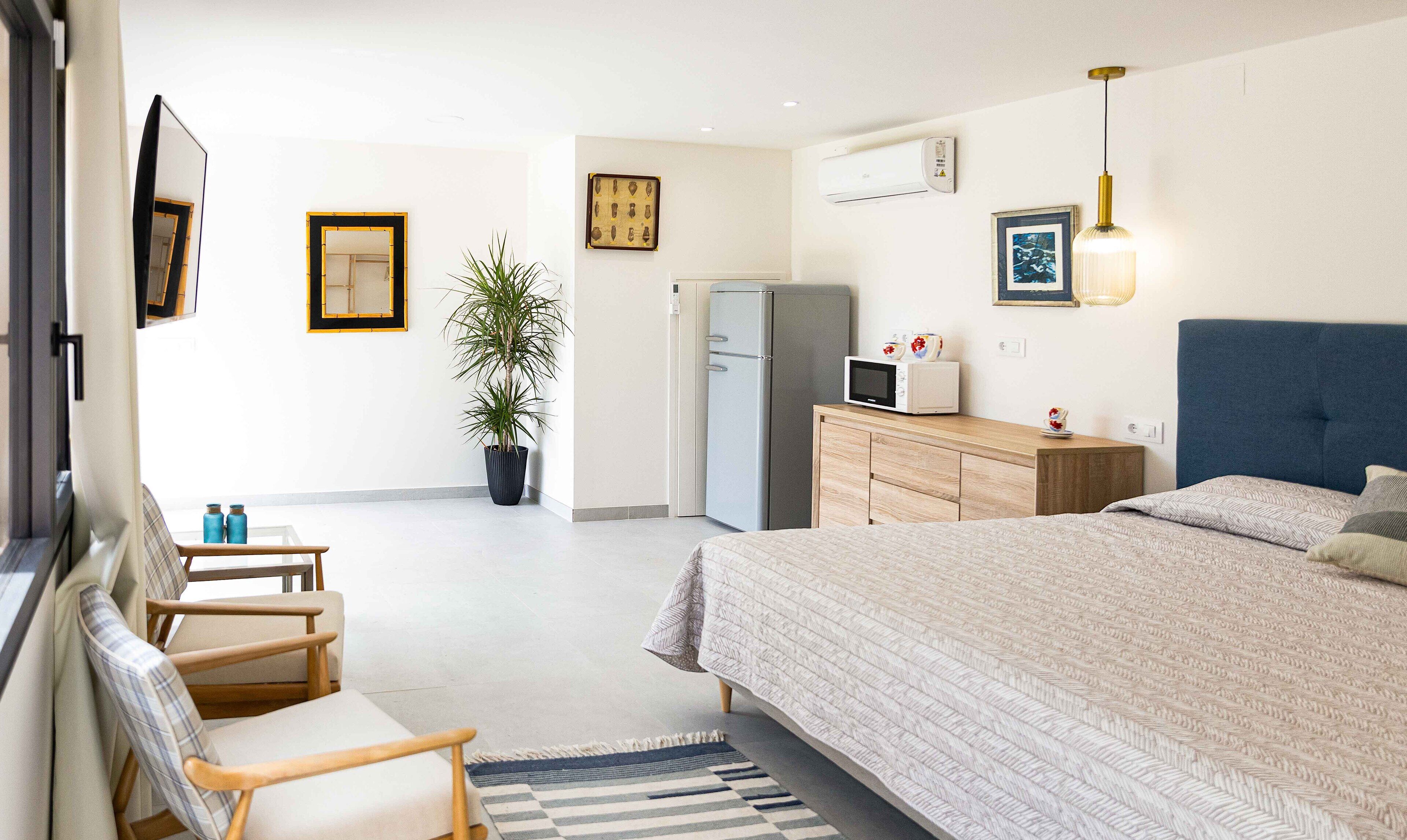 6 dormitorios, tabla de planchar con plancha, wifi y ropa de cama