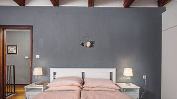 3 soverom, wi-fi (inkludert) og sengetøy