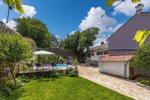 Property grounds - Holiday Home Meja Private Pool (Bakar)