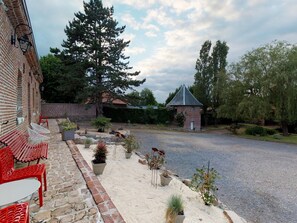 Terrace/patio - Concierge in a stable 2 people 15 min Amiens (Talmas)