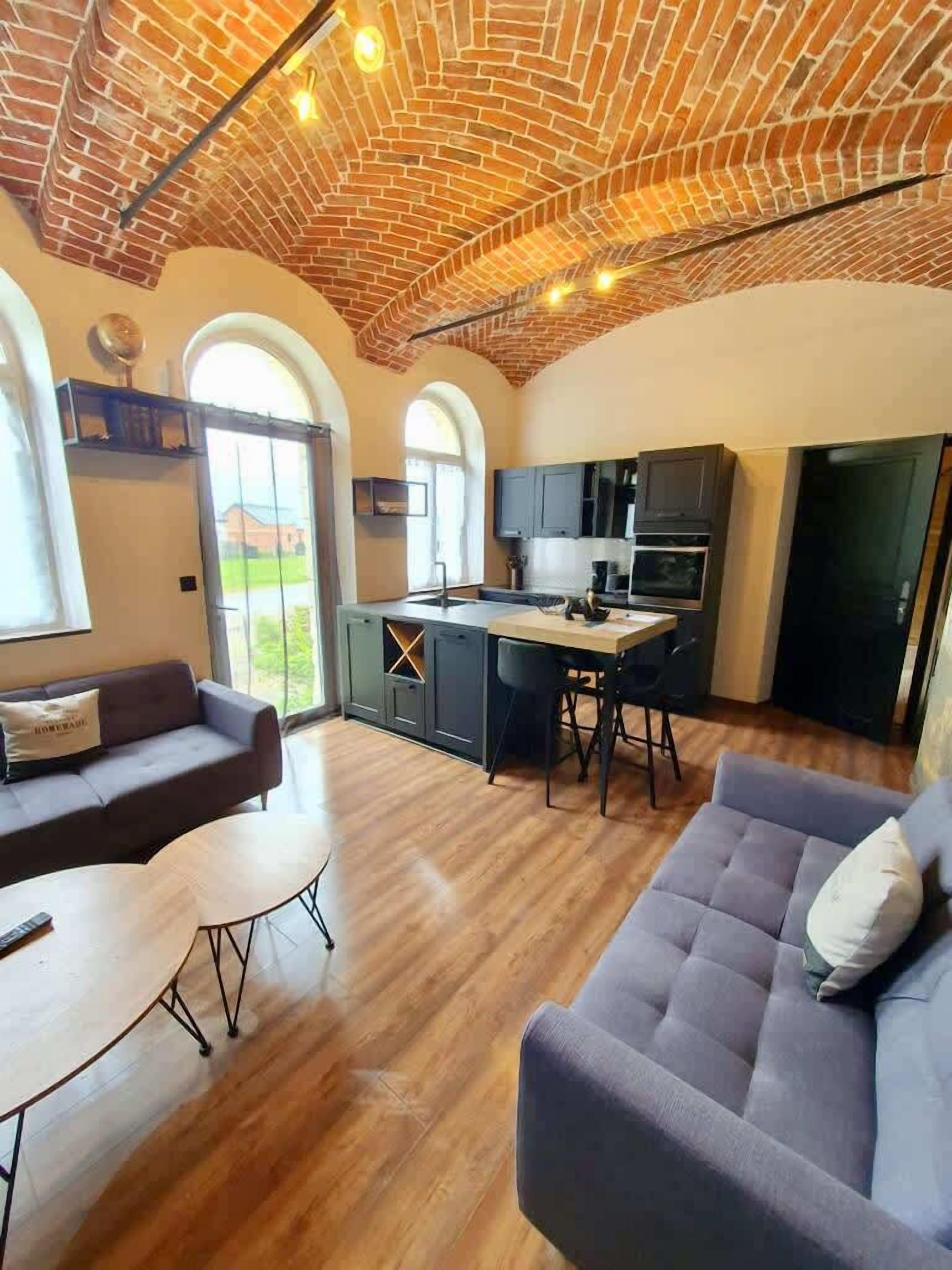 Télévision, chaîne hi-fi