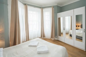 Huoneisto, useita sänkyjä | 3 makuuhuonetta, ilmainen Wi-Fi, vuodevaatteet