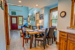 Dining - Boundary Basecamp Unit A | Walk to Yellowstone (West Yellowstone)