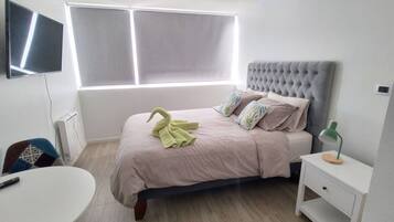 1 bedroom, WiFi, bed sheets