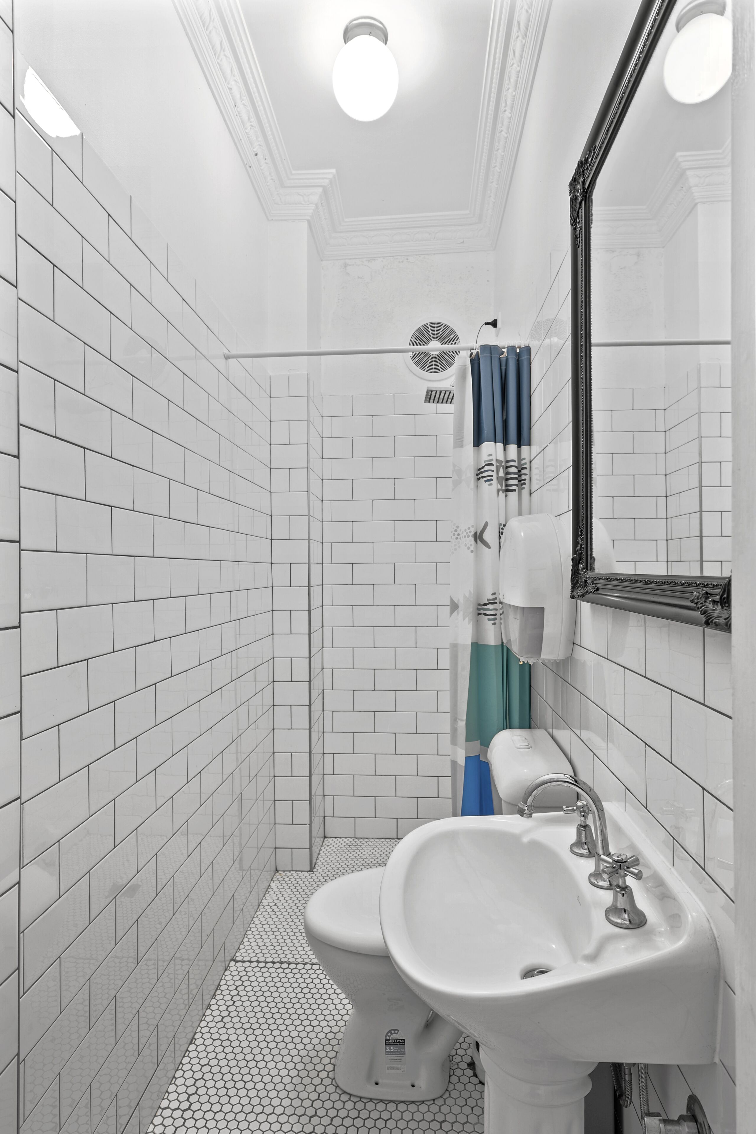 4 People Ensuite Bedroom - 2F Type C (ages 18-50) | Bathroom | Shower, free toiletries, towels