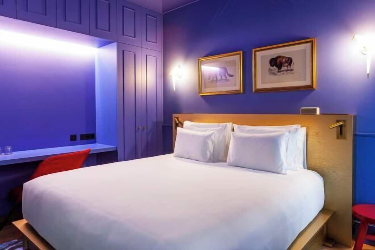 1 Schlafzimmer, hochwertige Bettwaren, Daunenbettdecken, Minibar