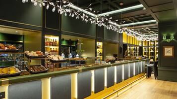 Petit déjeuner buffet compris tous les jours